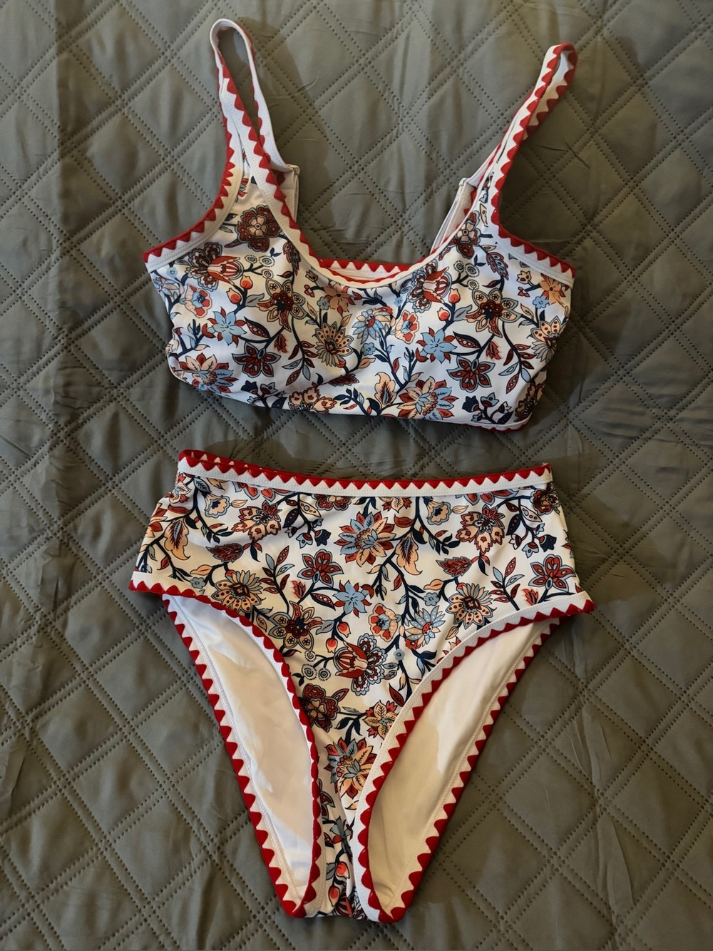 Swim suit